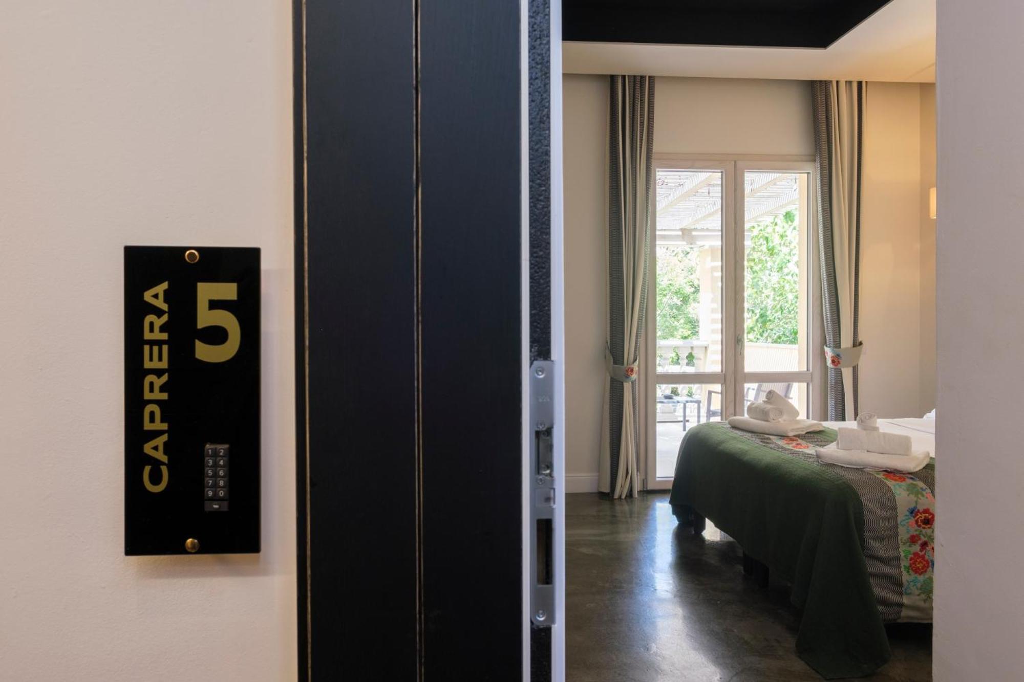 Kemani Villa Sara Olbia Room photo