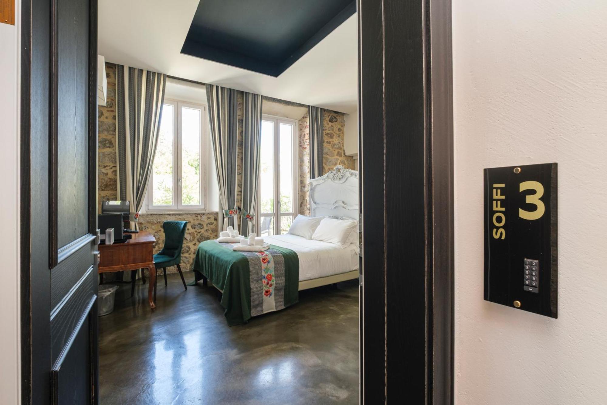 Kemani Villa Sara Olbia Room photo