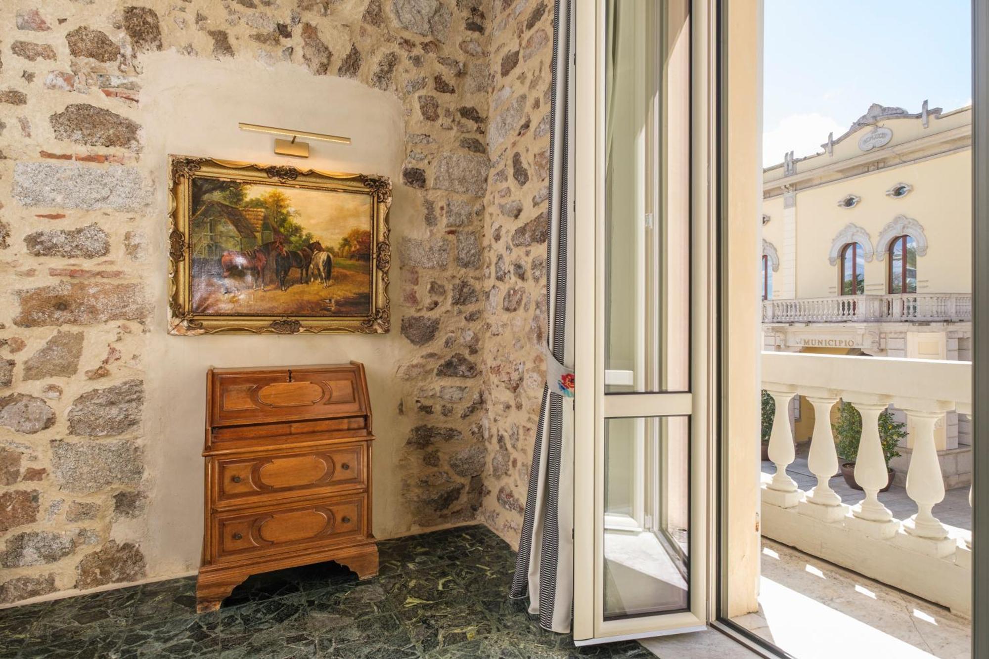 Kemani Villa Sara Olbia Room photo